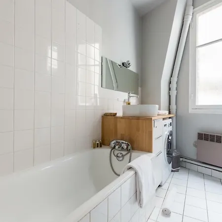 Rue Charles Baudelaire Ii By Onefinestay * Paris